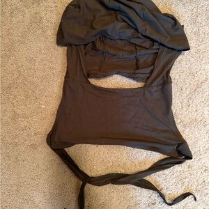 Royal Codes Priestess Hooded Crop Top - size S, forest jade